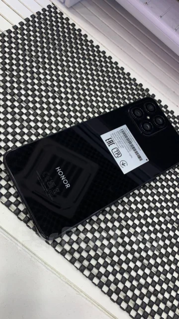Honor X8. �����, 128 ��, ������, 4G LTE, Dual-SIM, NFC ����