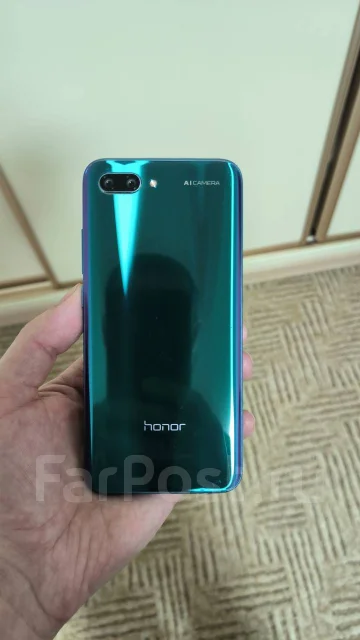 Honor 10. �/�, 128 ��, ���������, 3G, 4G LTE, 5G, Dual-SIM, NFC ����