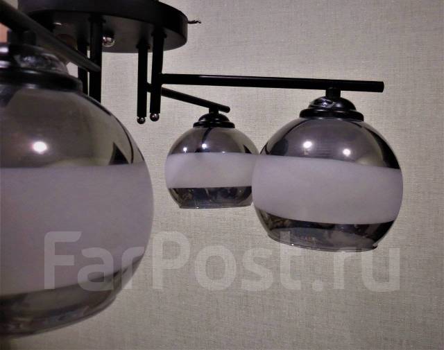 Люстра потолочная Патрон е27, б/у, в наличии. Цена: 1 550₽ во Владивостоке