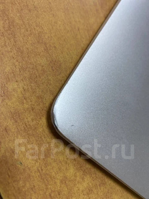 Apple MacBook Air 11. 11", 1,6����, ��� 2048 ��, ���� 64���, WiFi: 1, Bluetooth: 1, ����������� �� 1��. ����