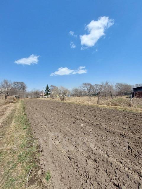 Продам 21 сотку земли в Борисовке, 2 100 кв. м. собственность, есть ...