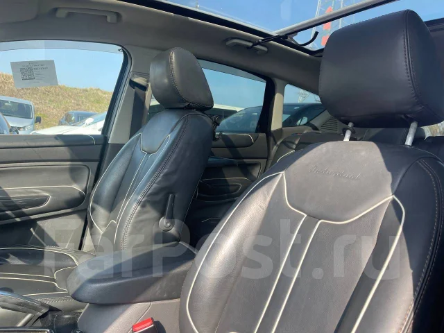Ford Kuga ����