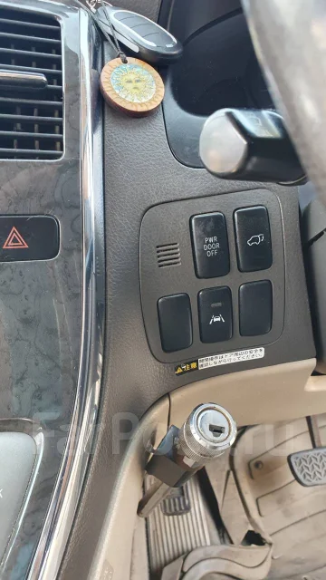 Toyota Alphard. ��������, 4wd, ������ ����