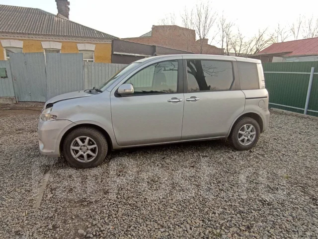 Toyota Sienta. �������, ��������, 1.5 (110��.�.), ������, 158����. �� ����