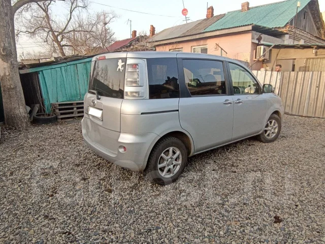 Toyota Sienta. �������, ��������, 1.5 (110��.�.), ������, 158����. �� ����