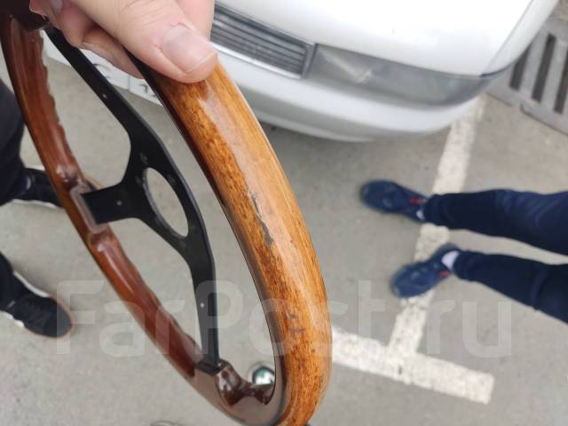 Деревянный руль Nardi купить во Владивостоке по цене: 1 500₽ — частное ...