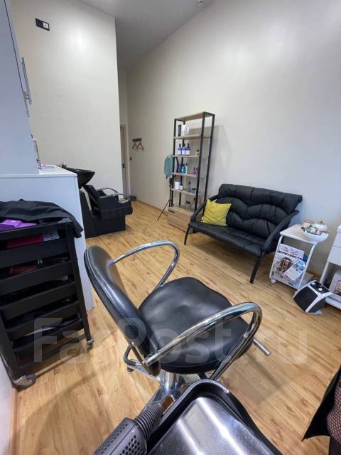 Сдам студию-парикмахерскую со всем оборудованием, столетие, улица ...