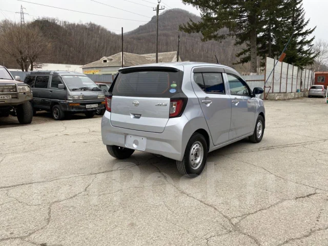 Daihatsu Mira e:S. �������, ��������, 0.7 (50��.�.), ������, 128����. ��, �/� ����