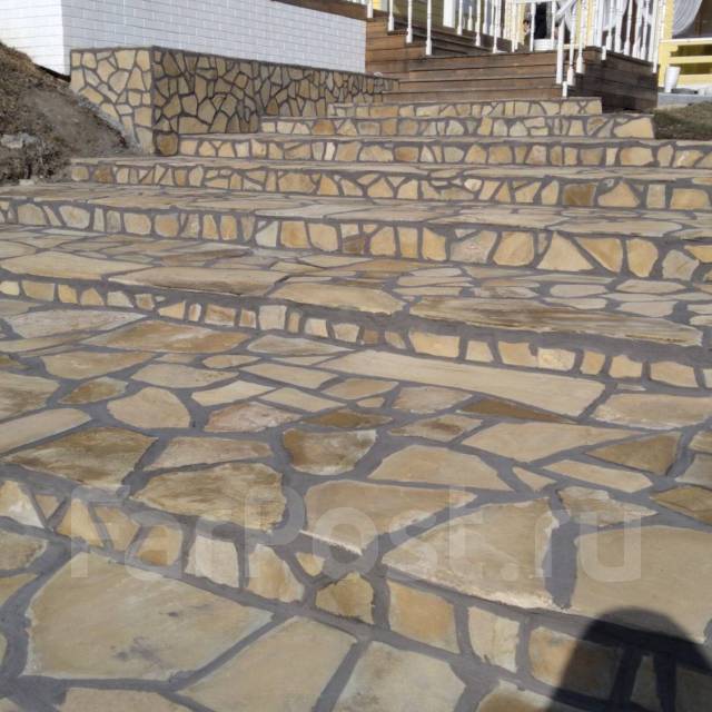 Укладка плитняка. дорожки, лестницы, стеночки во Владивостоке