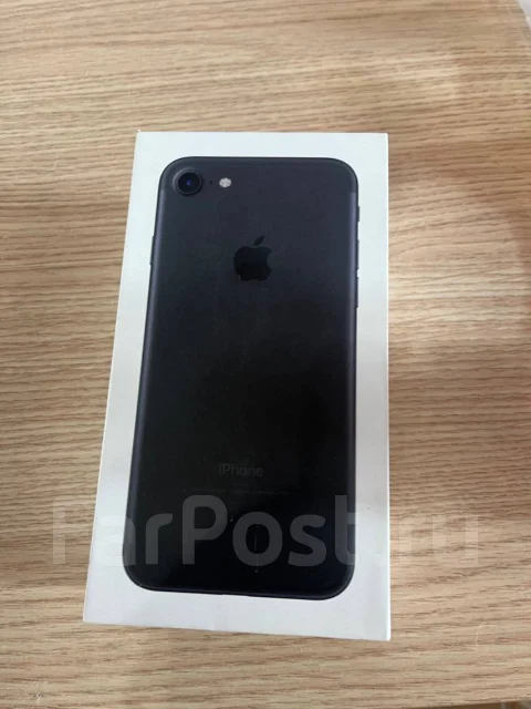 Apple iPhone 7. �/�, 32 ��, ������, 4G LTE, NFC ����