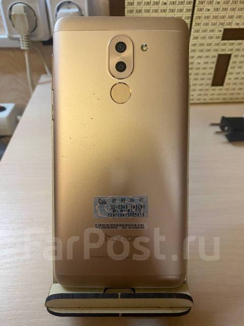 Honor 6X, 32 гб, 5.50", моноблок, золотой, 3G, 4G LTE, Dual-SIM, б/у, в ...