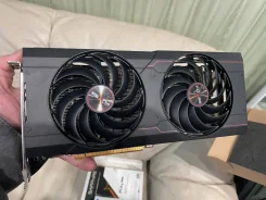 Radeon RX 6700 XT ����