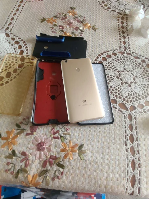 Xiaomi Mi Max 2. �/�, 128 ��, �������, 3G, 4G LTE, Dual-SIM ����