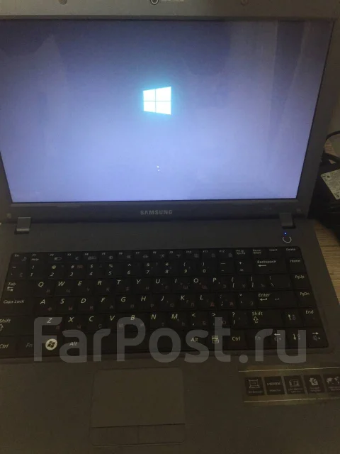 Samsung R428. 15", ��� 3072 ��, ���� 300���, WiFi: 1, Bluetooth: 1, ����������� �� 3��. ����