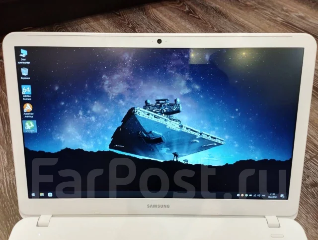 Samsung. 15.6", 2,3����, ��� 8 ��, ���� 240���, WiFi: 1, Bluetooth: 1 ����