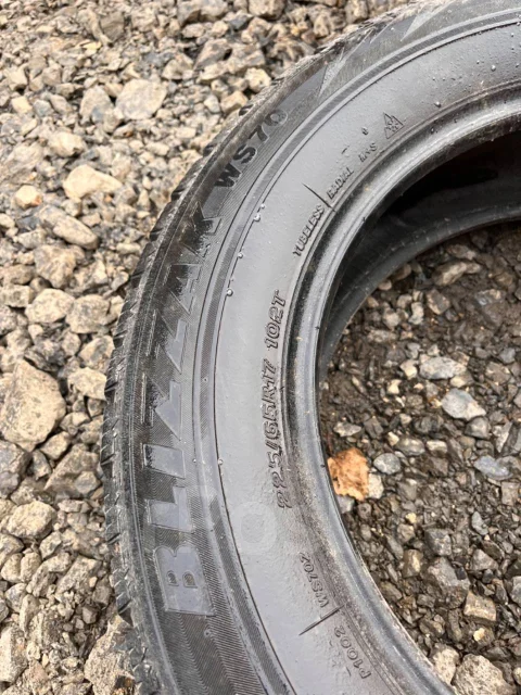 Bridgestone Blizzak WS-70. ������, ��� �����, �/�, ����� 50 % ����