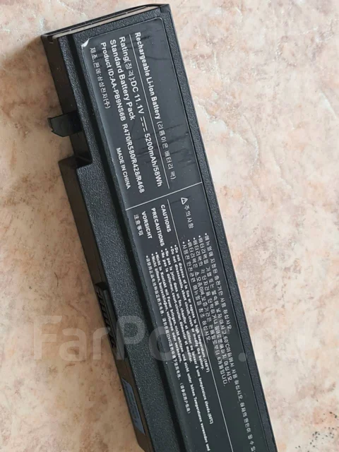 Samsung 300V5A. 15.6", 2,3����, ��� 4 ��, ���� 500���, WiFi: 1, Bluetooth: 1, ����������� �� 4��. ����