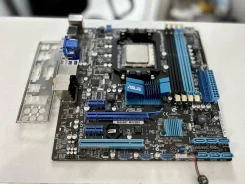 Socket AM3 ����