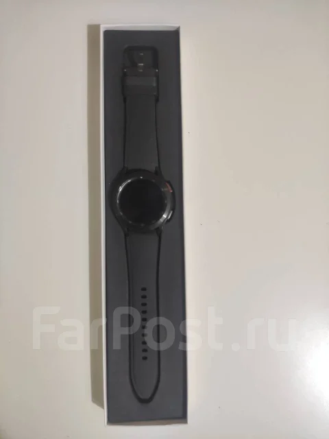 Samsung Galaxy Watch4. GPS, NFC ����
