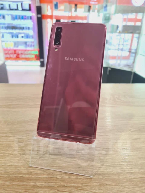 Samsung Galaxy A7 2018. �/�, 64 ��, �������, 4G LTE, Dual-SIM, NFC ����