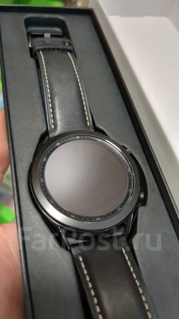 Samsung Galaxy Watch3 ����