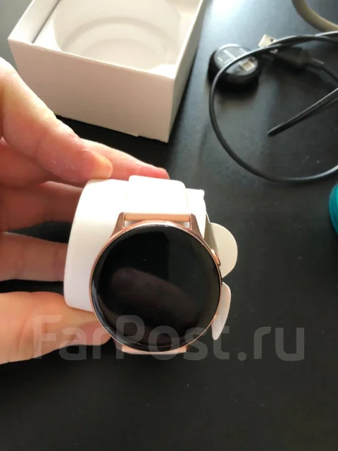Samsung Galaxy Watch Active. GPS, NFC ����