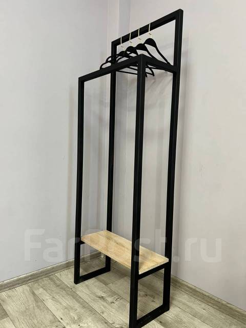 Вешалка напольная в стиле лофт, новый, под заказ. Цена: 5 000₽ в Хабаровске