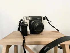 Fujifilm Instax Wide 300 ����