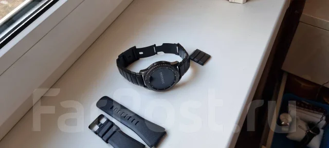 Samsung Gear S3 Frontier. GPS, NFC, SIM-�����, IP67, IP68 ����