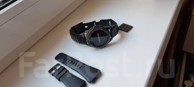Samsung Gear S3 Frontier. GPS, NFC, SIM-�����, IP67, IP68 ����