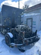 Hino 700 ����