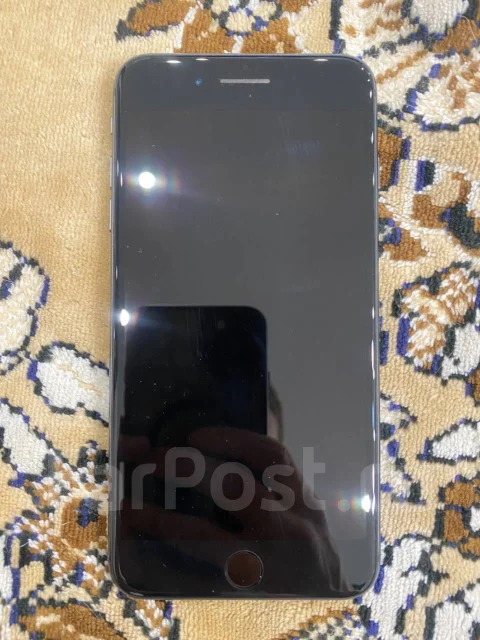 Apple iPhone 8 Plus. �/�, 64 ��, ������, 3G, 4G LTE, NFC ����