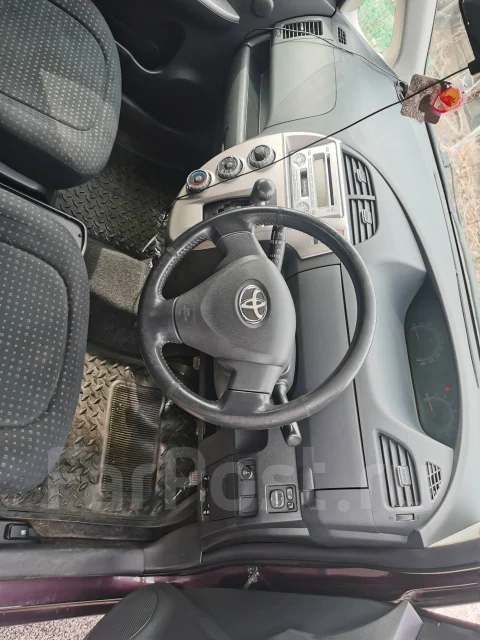 Toyota Ractis. ��������, ��������, 1.5 (110��.�.), ������, 285����. �� ����