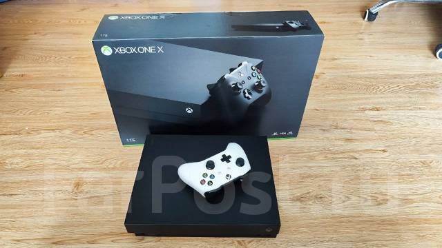 Игровая приставка Microsoft Xbox One X 1000 ГБ HDD, черный, б/у, в ...