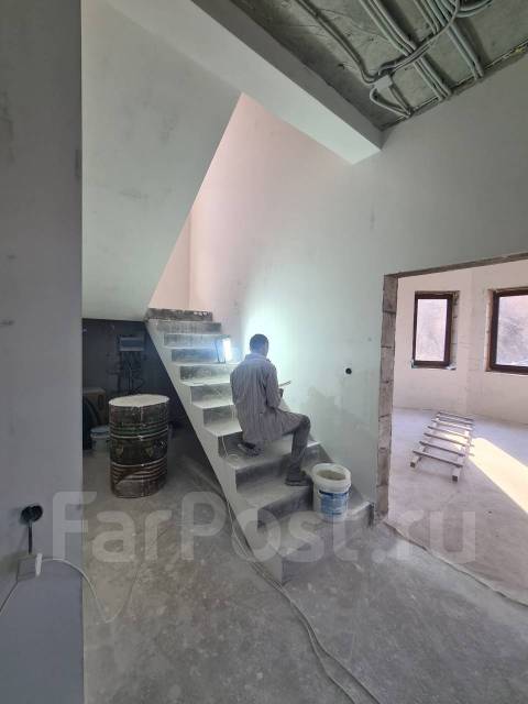 Шпаклевание стен, штукатурка стен, покраска стен, кладка кафеля в Находке