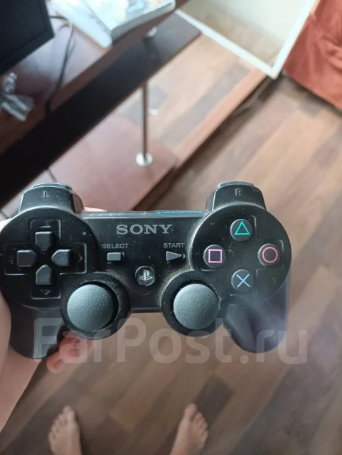 Sony PlayStation 3 Super Slim ����