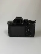 Sony Alpha ILCE-7RM4 ����