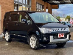 Mitsubishi Delica D:5. CV2W, 4J11 ����