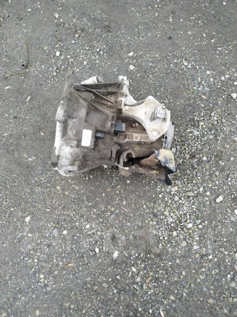 ���� 1.4 Ford Fiesta MK5 1327477 ����
