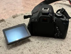 Canon EOS 650D Body ����