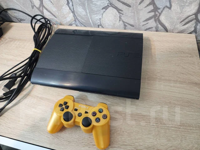 Sony PlayStation 3 Super Slim ����