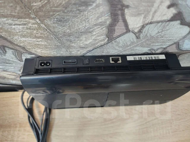 Sony PlayStation 3 Super Slim ����