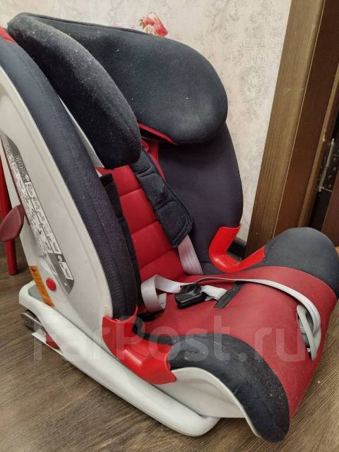 Продам автокресло Romer Xtensafix 9 - 36кг, б/у, в наличии. Цена: 4 000 ...