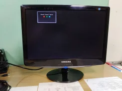 Samsung. 19", ���������� �� (LCD, LED, QLED) ����
