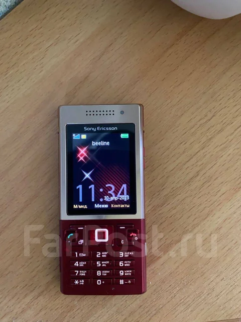 Sony Ericsson T700. �/�, �������, 3G, ��������� ����