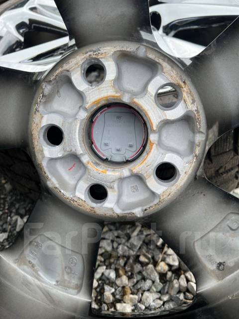 Toyota оригинал состояния отличное без торга без резины, 18", 1 шт ...