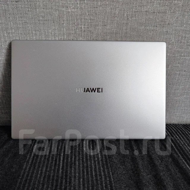 Huawei MateBook D 15 ����