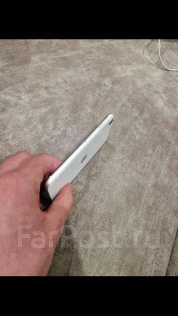Apple iPhone SE 2020. �/�, 64 ��, �����, 4G LTE ����