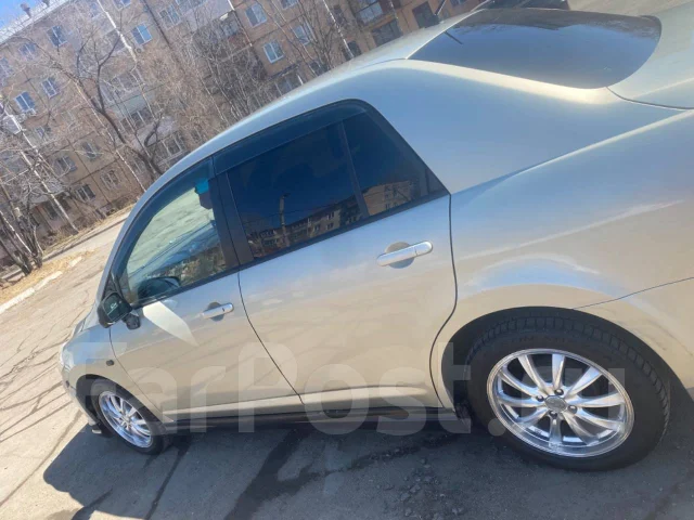 Nissan Tiida Latio. ��������, ��������, 1.5 (109��.�.), ������, 175 000����. �� ����