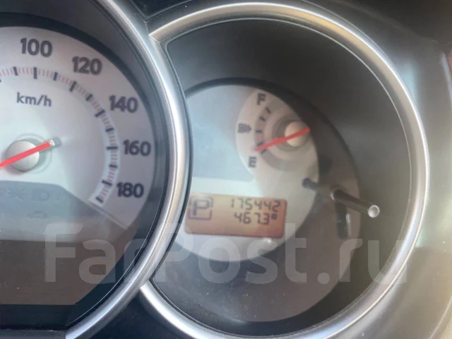 Nissan Tiida Latio. ��������, ��������, 1.5 (109��.�.), ������, 175 000����. �� ����
